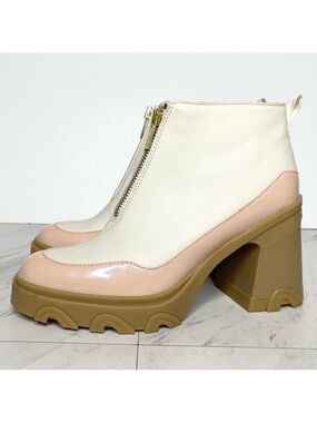 New! Sorel Brex Front Zip Heeled Bootie 9